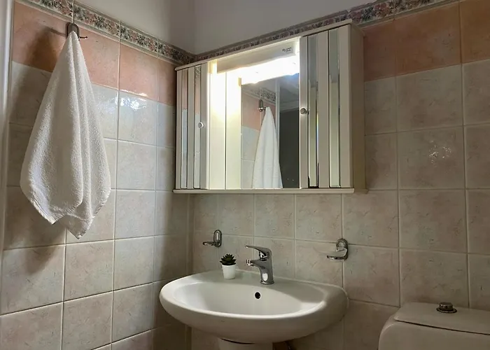 شقة Center, Cozy With A Stunning View - No 2 *