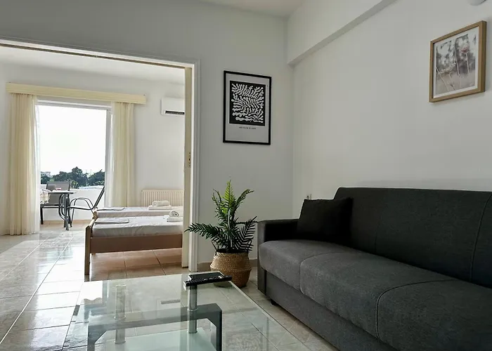 Center, Cozy With A Stunning View - No 2 بلدة كوس